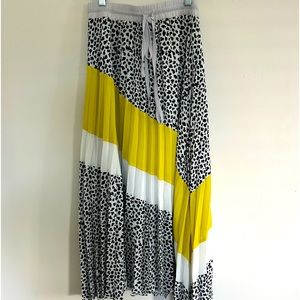 Jamison pleated color block midi drawstring waist skirt from Evereve!